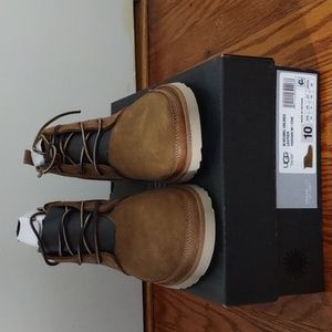 UGG M Neumel Unlined Leather/ Suede